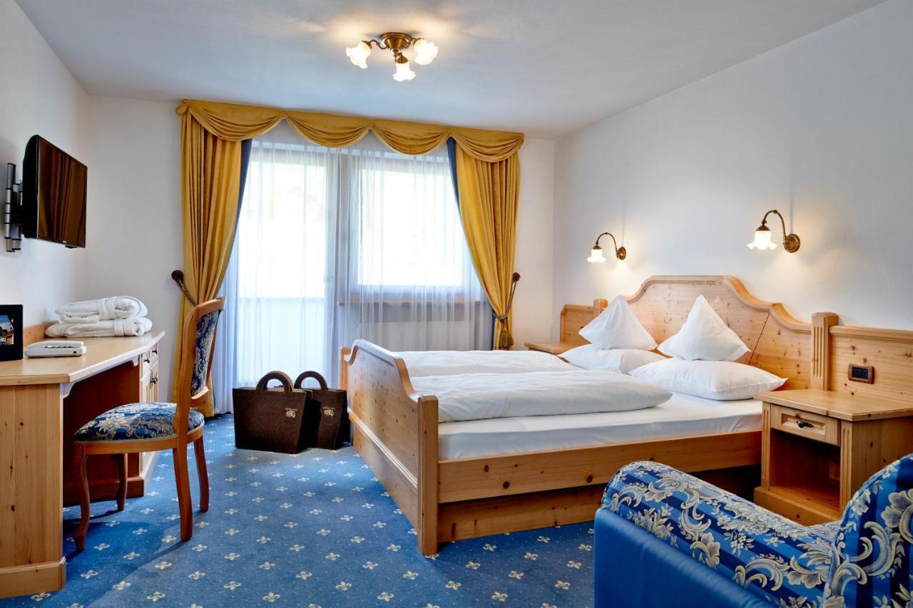 Hotel Costes Corvara In Badia Kültér fotó