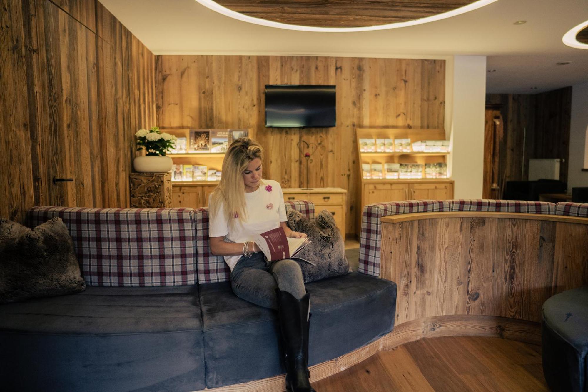 Hotel Costes Corvara In Badia Kültér fotó