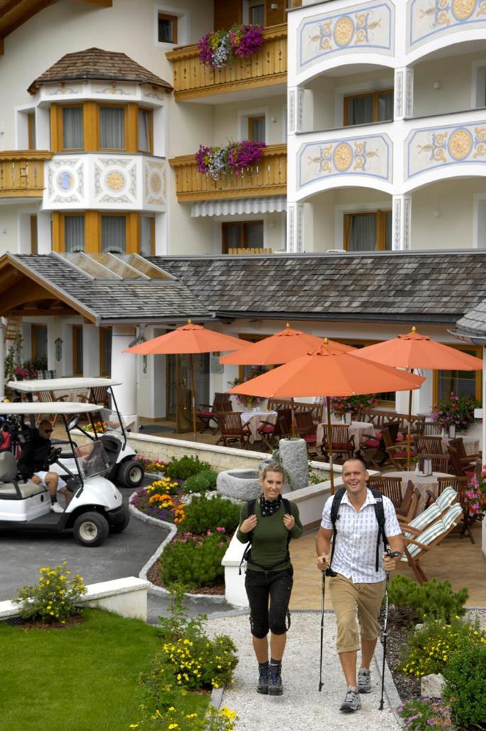 Hotel Costes Corvara In Badia Kültér fotó