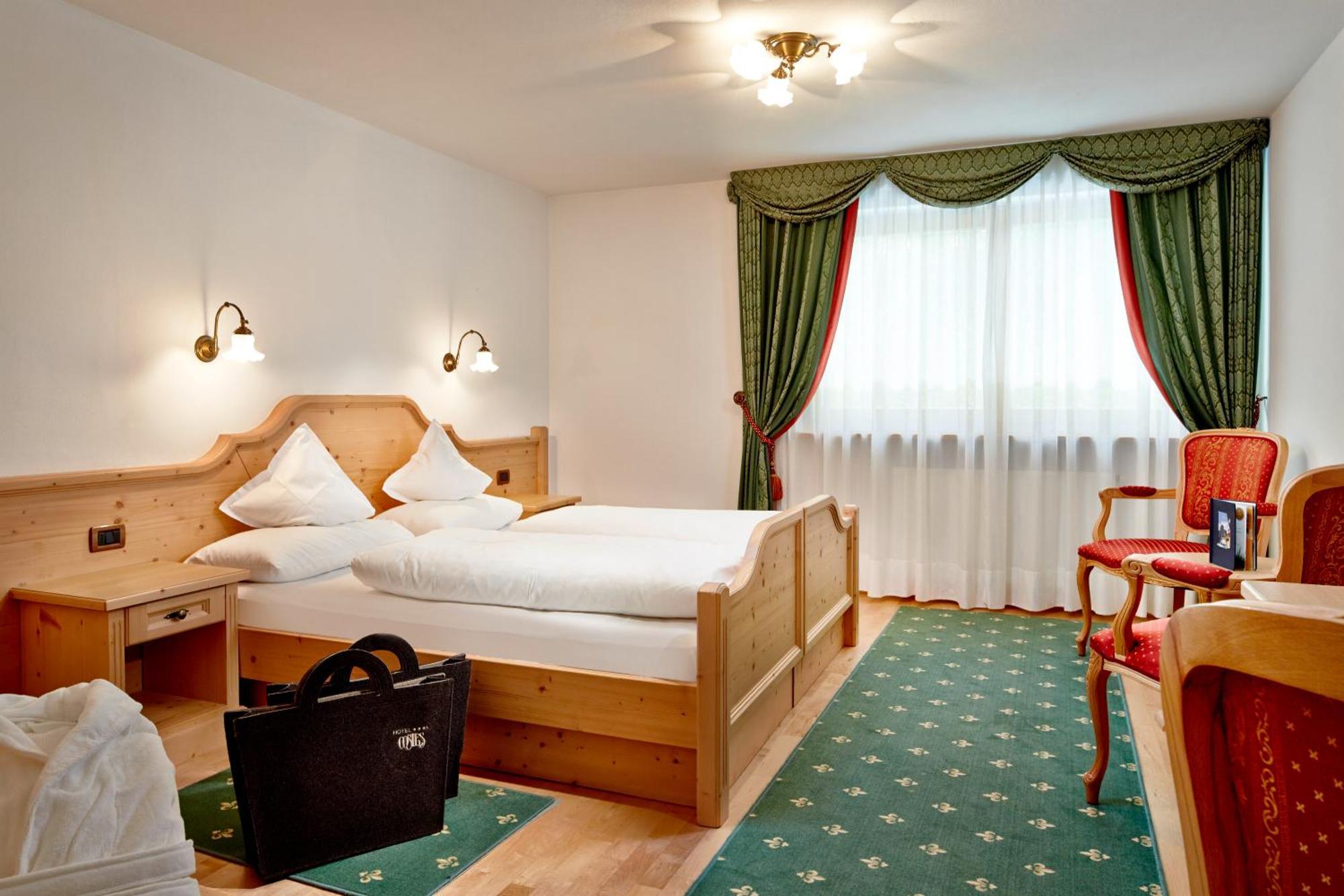 Hotel Costes Corvara In Badia Kültér fotó