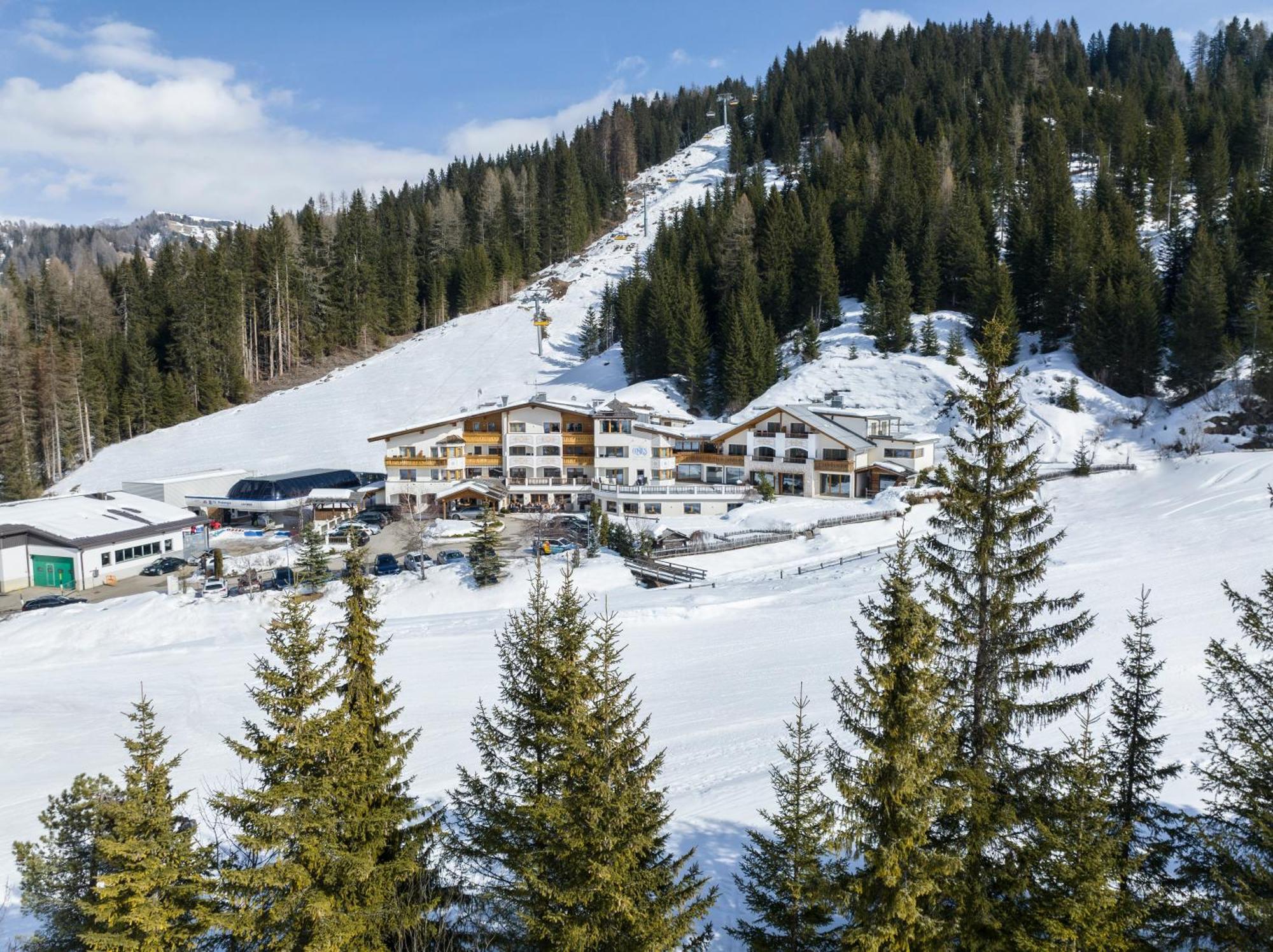 Hotel Costes Corvara In Badia Kültér fotó